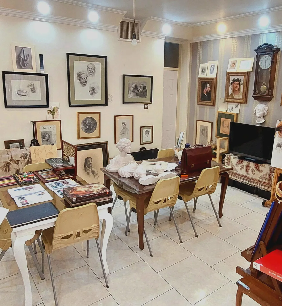 imgHeader