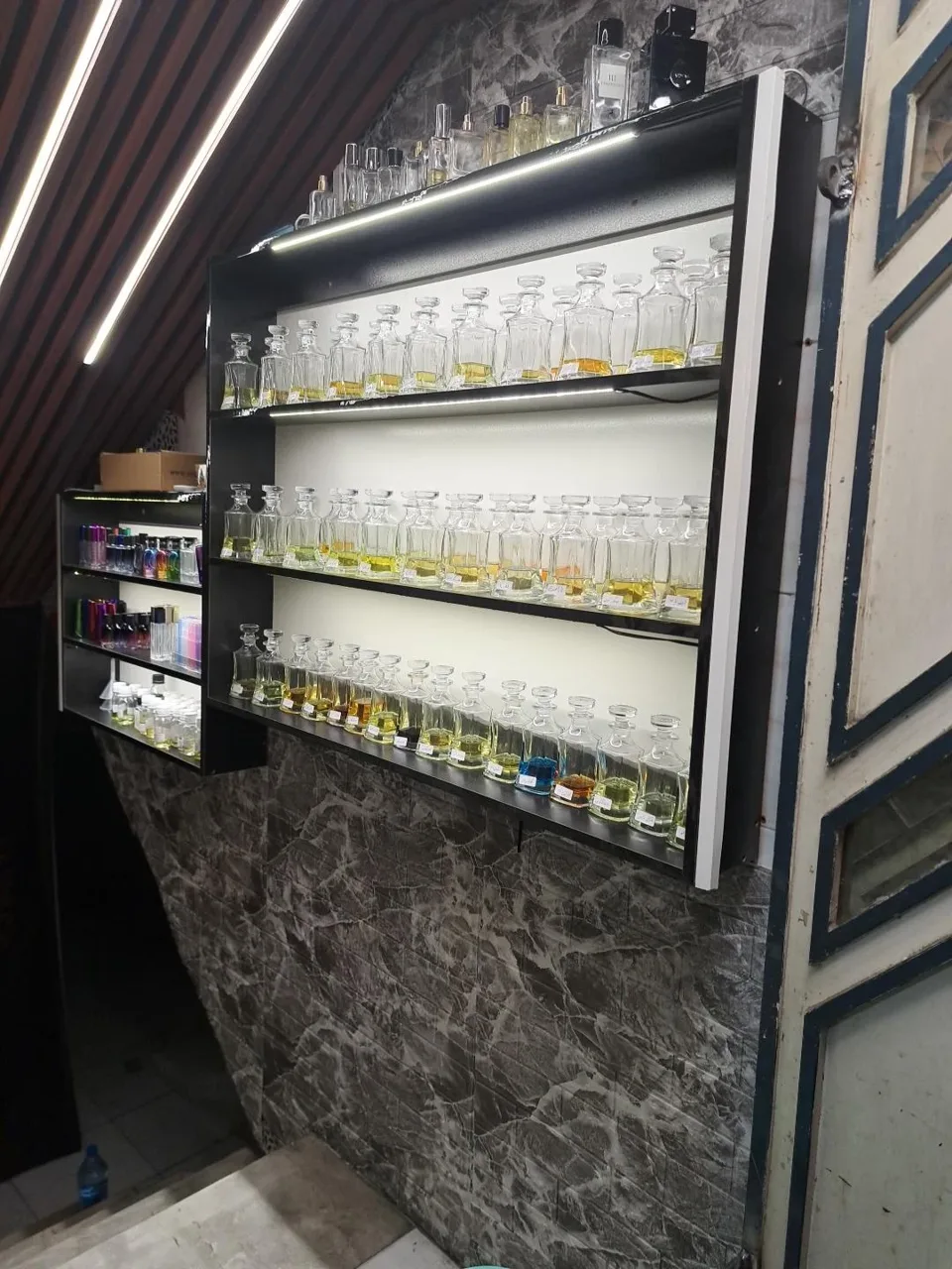 عطر ایرییل