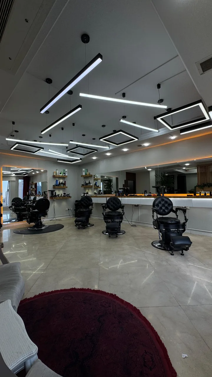 آرایشگاه مردانه لوکات