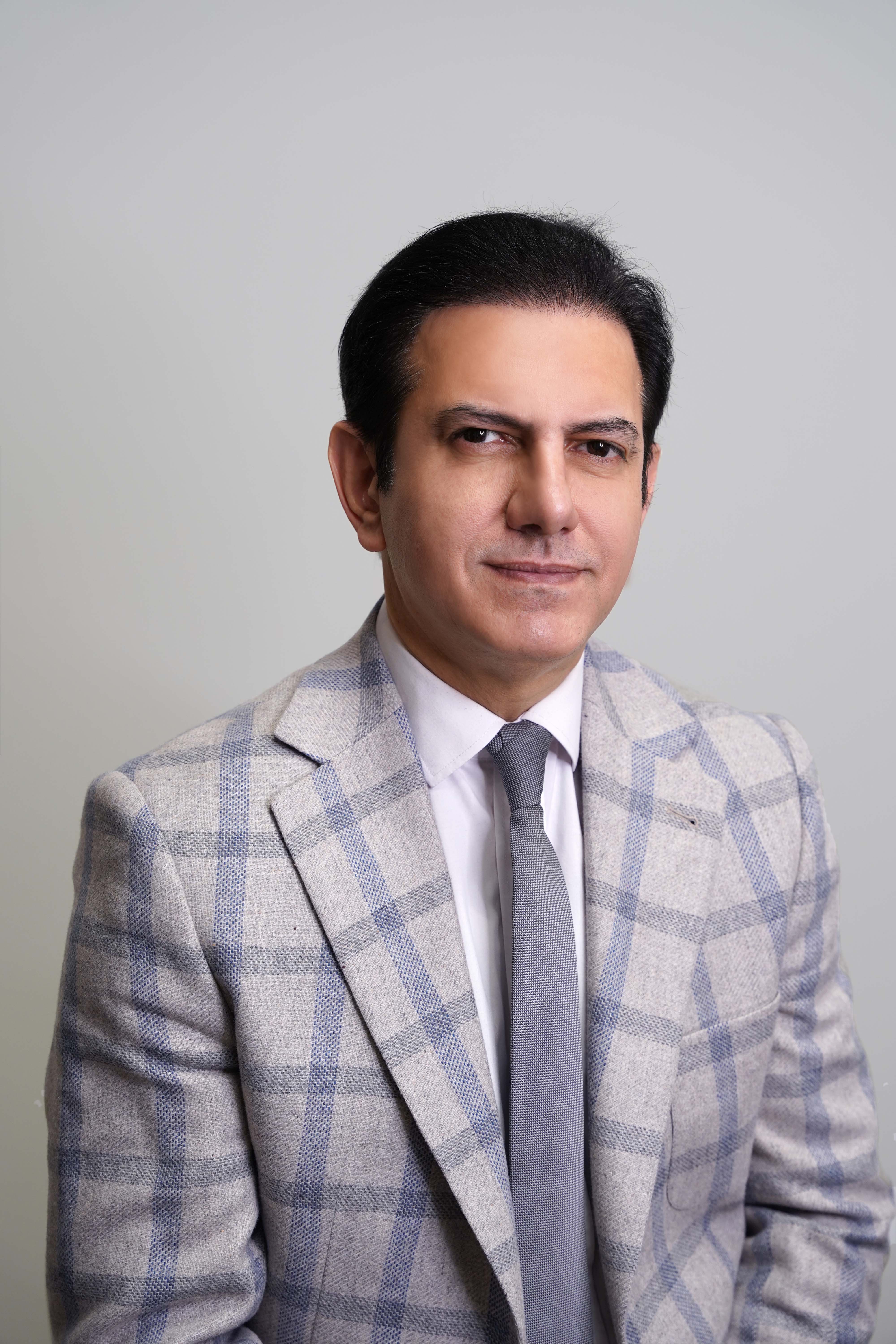 کینیک دکتر آرش نجف بیگی