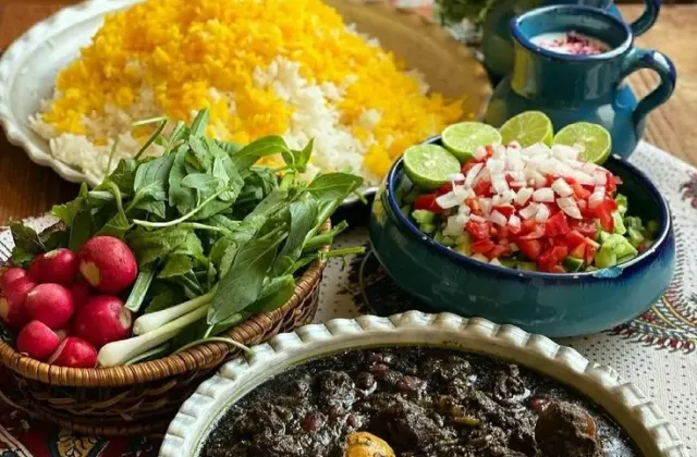 رستوران سنتی ۱۱۰